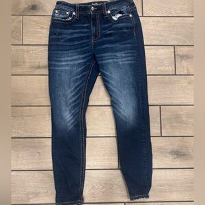 Miss Me Skinny Jeans Dark Wash 30 | Stretch Denim, Booty Lift, Mid-Rise